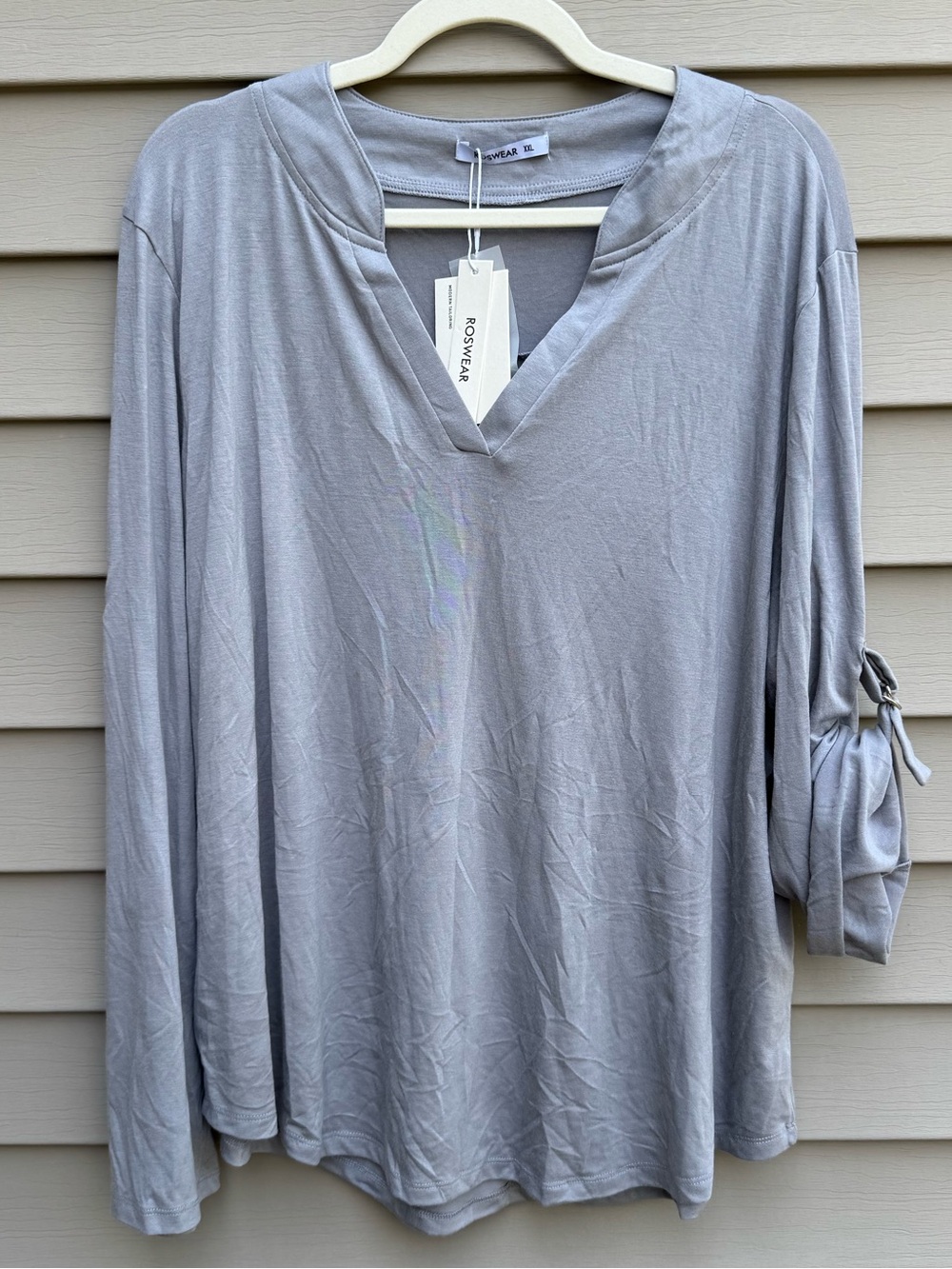 NWT Roswear XXL Gray V Neck D Ring Roll Tab Sleeve Tunic Top